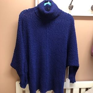 NWT bat wing blue  sweater.